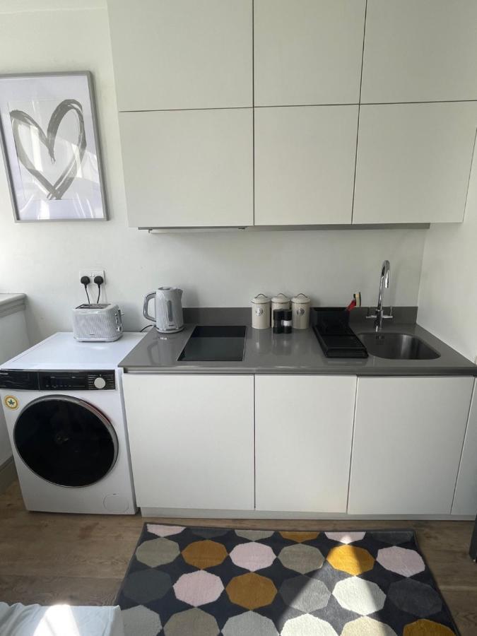 Great Studio Flat For Rent Central Croydon London Экстерьер фото